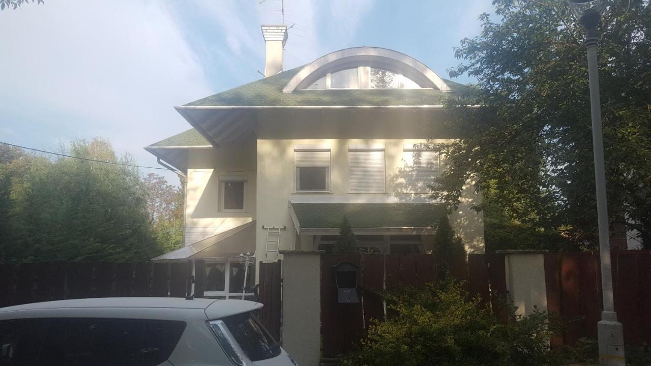 Bliss Apartment Тата Екстер'єр фото