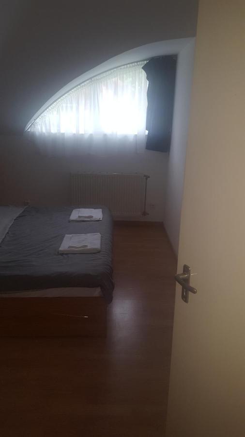 Bliss Apartment Тата Екстер'єр фото