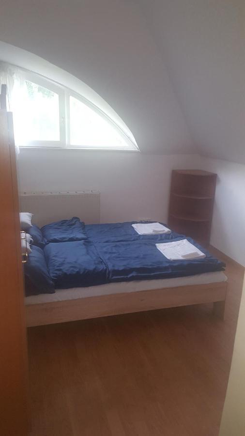 Bliss Apartment Тата Екстер'єр фото